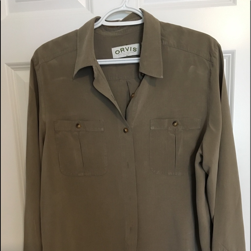 Tan ladies long sleeve blouse. Size L